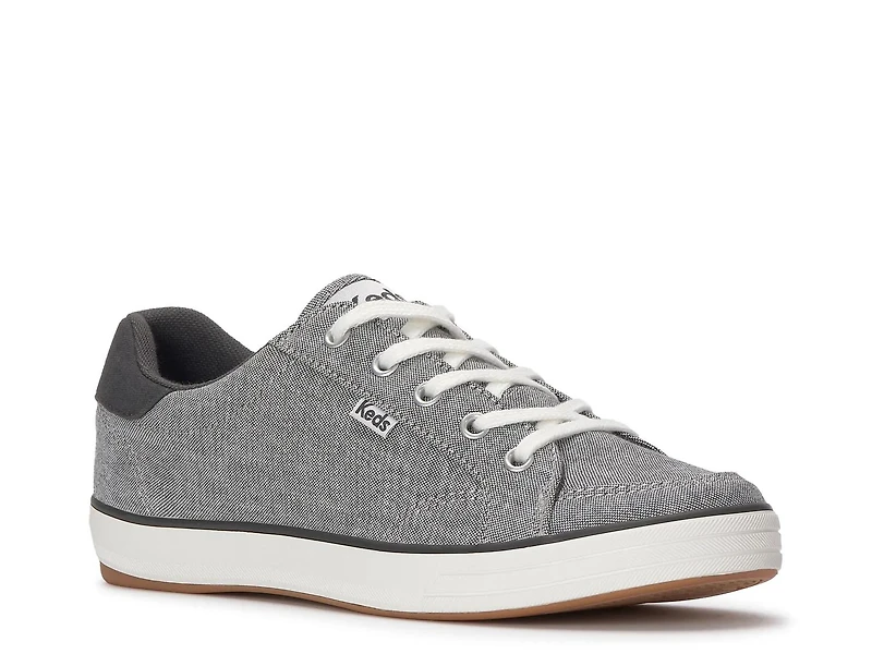 Center III Sneaker