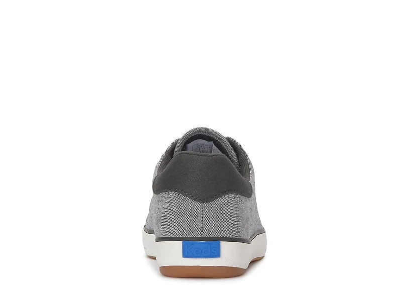 Center III Sneaker