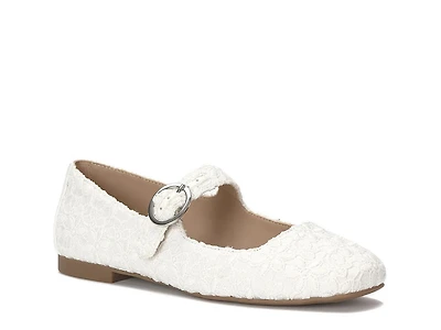 Norissa Mary Jane Flat