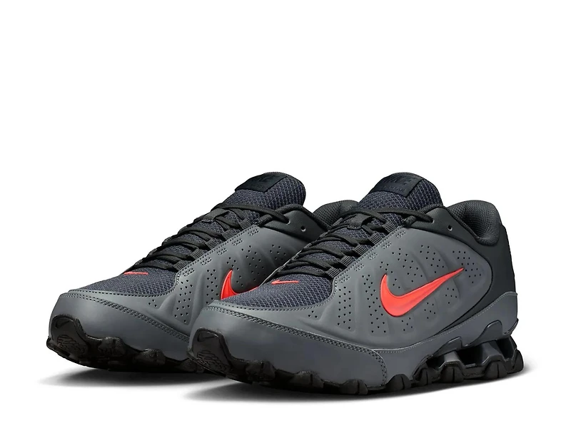 Reax 8 TR Sneaker - Men's