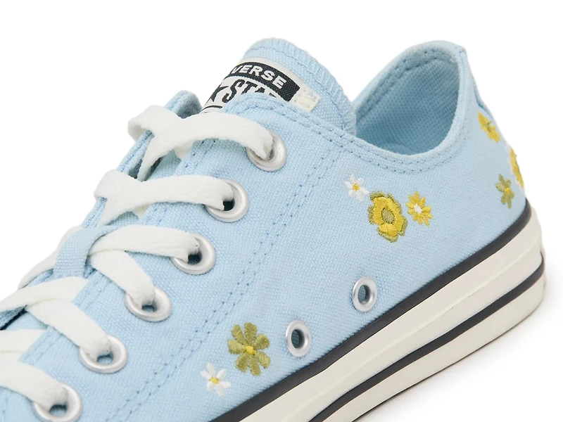 Chuck Taylor All Star Sneaker - Women's