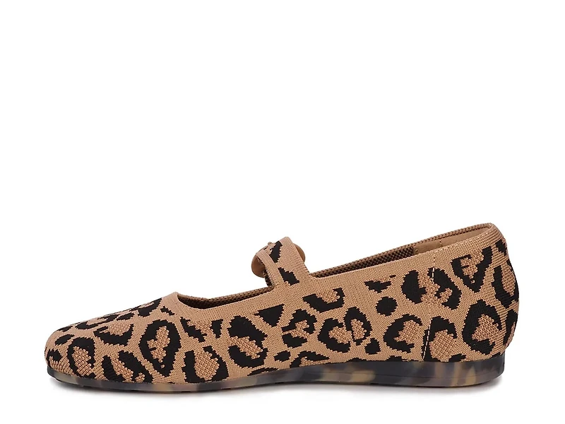 Naomi Mary Jane Flat