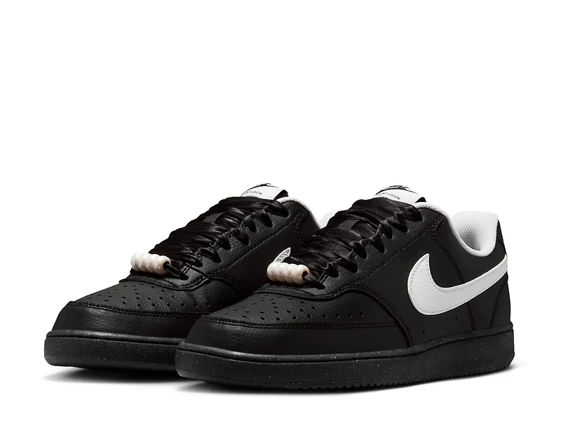 Court Vision Low Sneaker