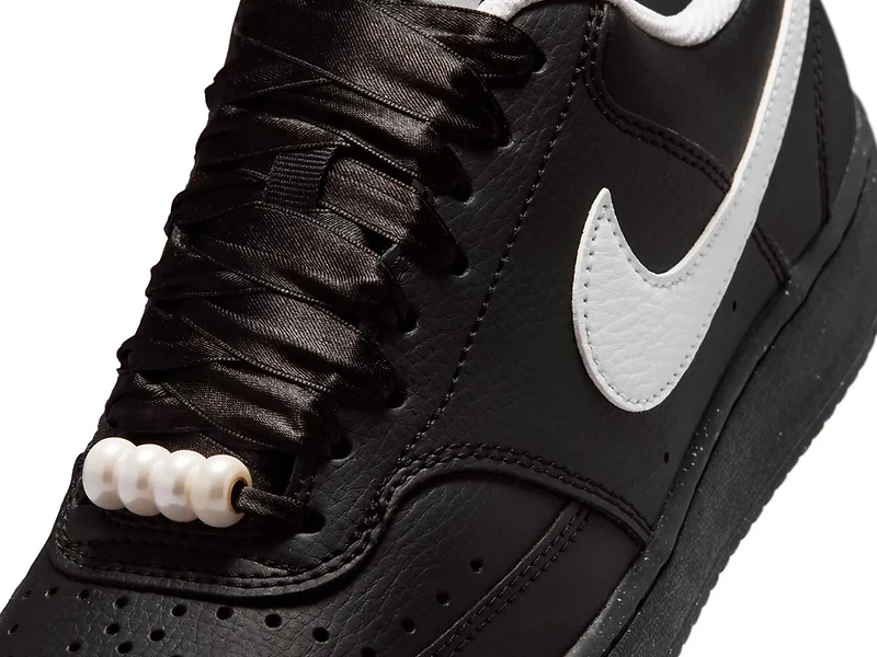 Court Vision Low Sneaker