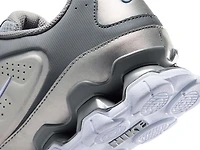 Reax 8 Sneaker - Women's