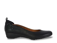 Vivian Slip-On