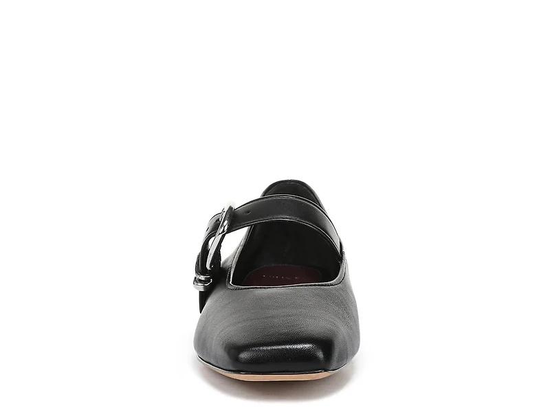 Daniela Mary Jane Flat