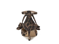Milannia Pump