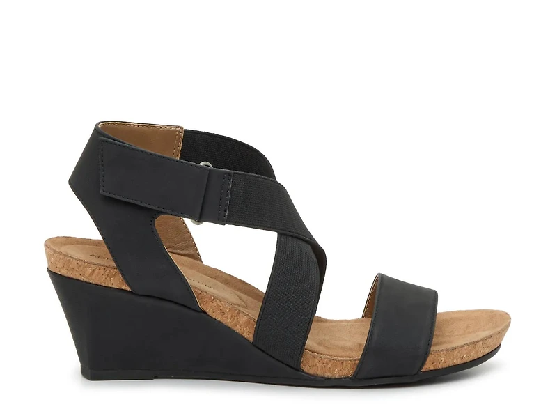 Title Wedge Sandal
