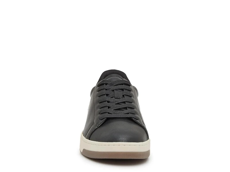 Warrick Sneaker