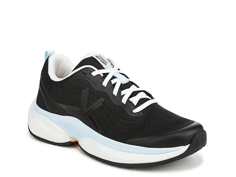 Walk Quest Sneaker