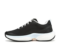 Walk Quest Sneaker