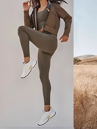 Walk Quest Sneaker