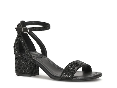 Maurra Sandal