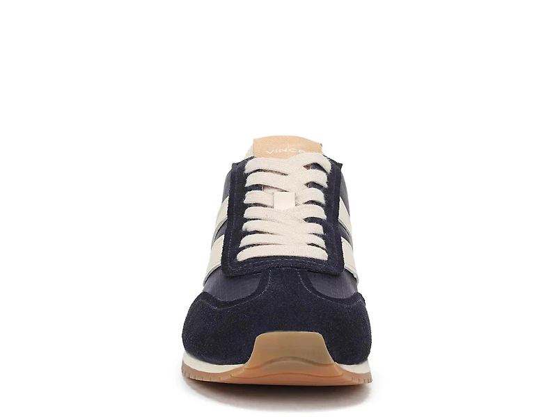 Oasis Runner Sneaker