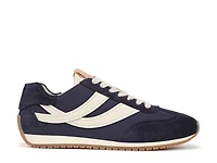 Oasis Runner Sneaker