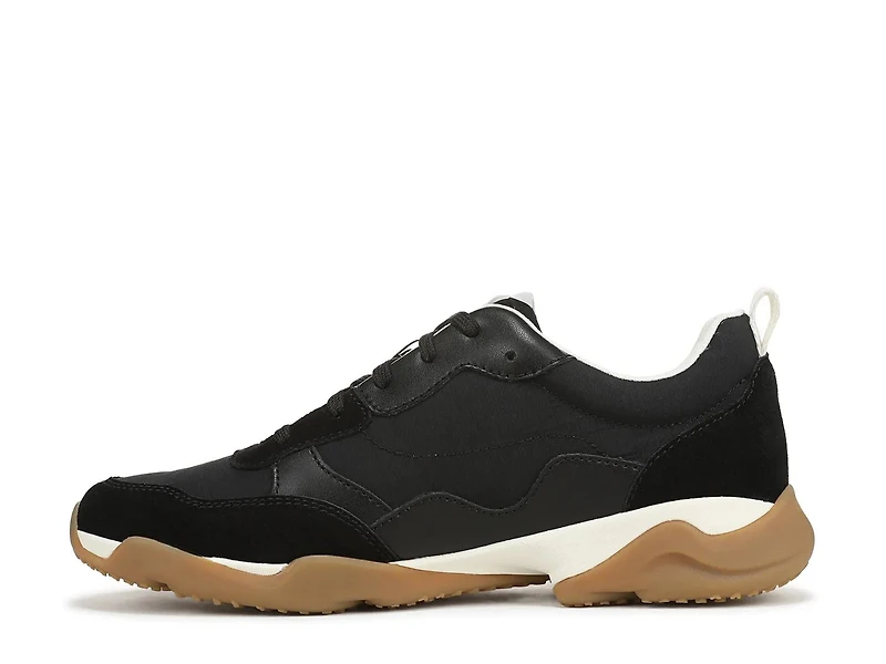 Walk Slim Glide Sneaker