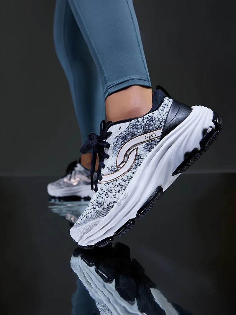 Dedicate Xtra LX Walking Shoe