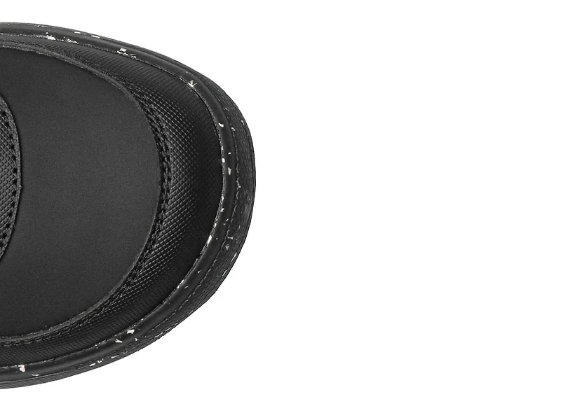 Skyline Kicker Sneaker