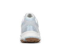 Devotion X TR 2 Lifestyle Sneaker