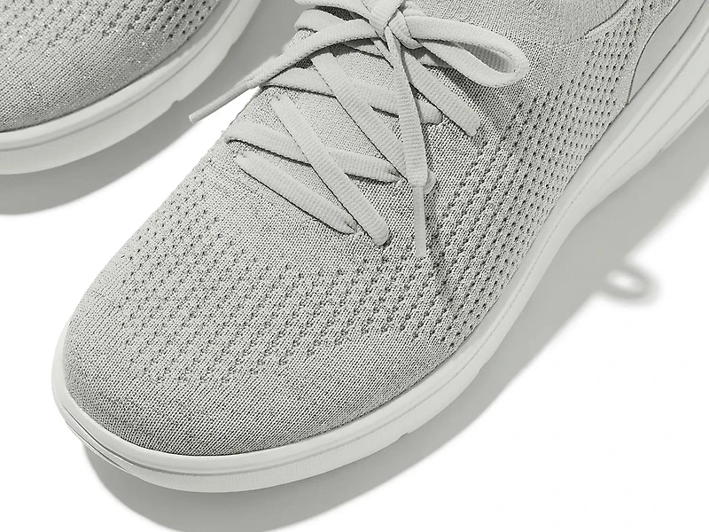 Super-Q Slip-On Sneaker