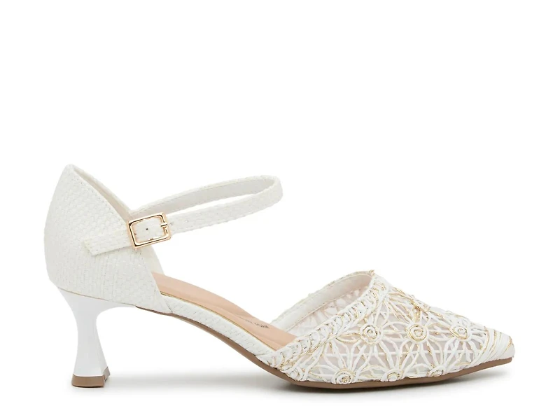 Evangeline Pump