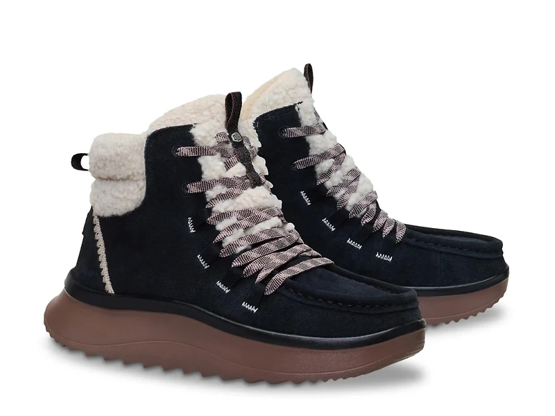 Wendy Peak Apres Bootie