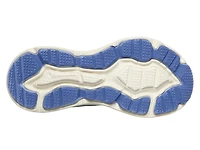 Relaxed Fit: Max Cushioning Zirrus - Cobble Stone Sneaker Women's