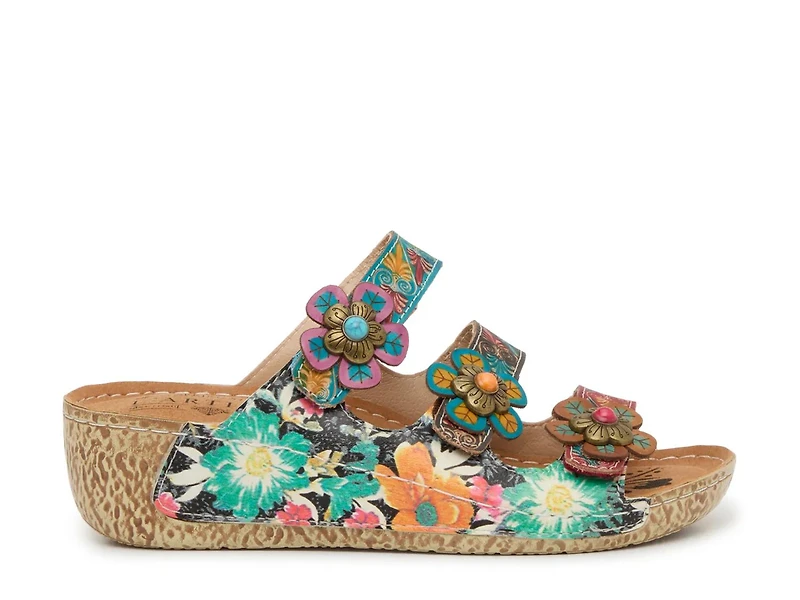 Danspulipy Wedge Sandal