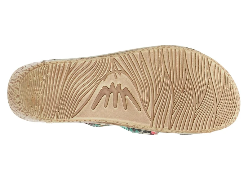 Danspulipy Wedge Sandal