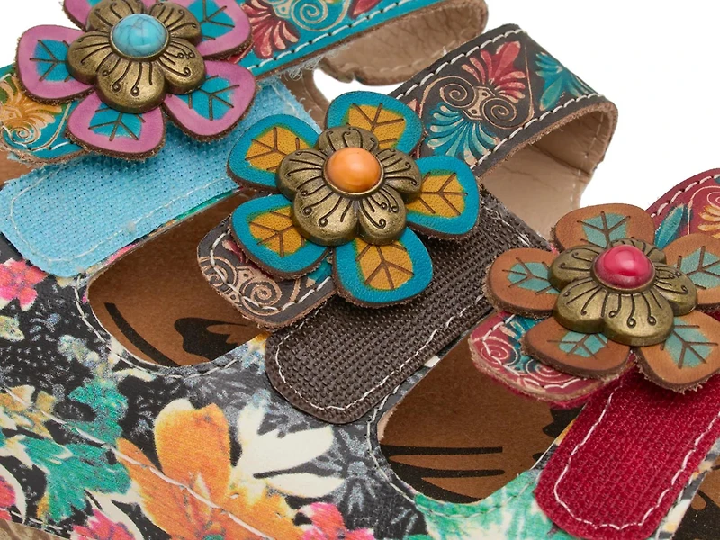 Danspulipy Wedge Sandal