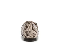 Kelly Mary Jane Flat