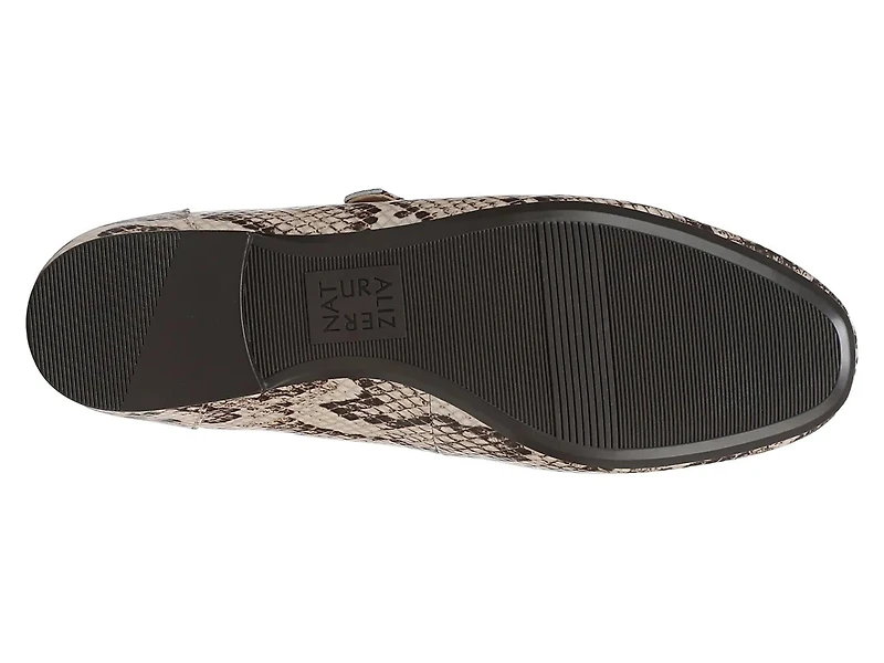 Kelly Mary Jane Flat