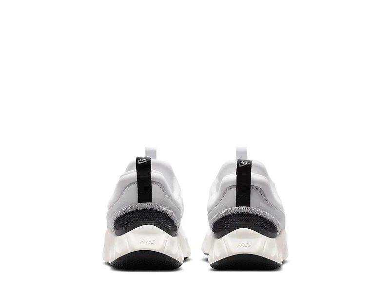 Free Ride Sneaker