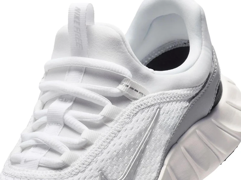 Free Ride Sneaker