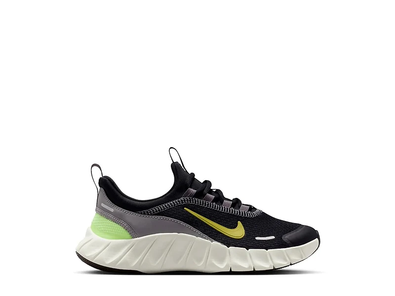 Free Ride Sneaker