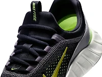 Free Ride Sneaker