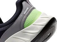 Free Ride Sneaker