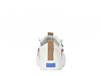Kickback Pennant Sneaker - Women's