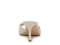 Regeena Sandal