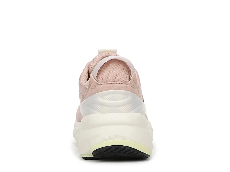 Devotion Swift Running Shoe