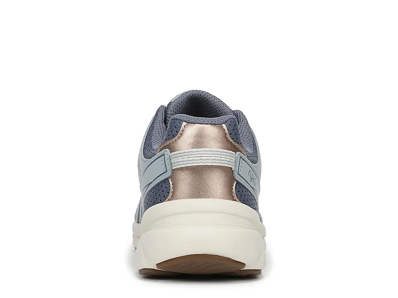 Streamline Walking Shoe