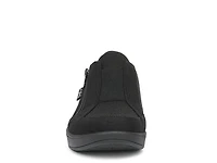 Lounge Zip Sneaker