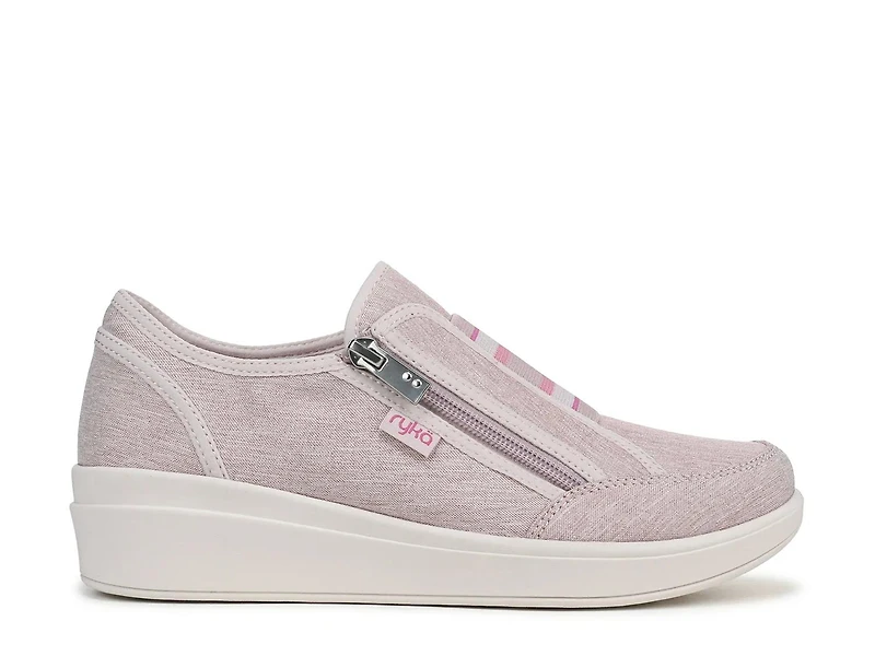Lounge Zip Sneaker - Women's