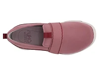 Amelia 2 Slip-On Sneaker