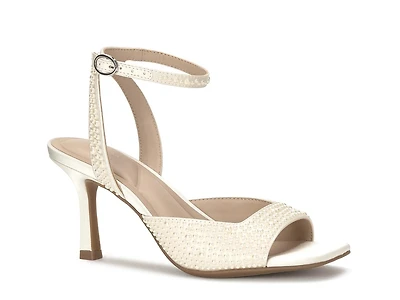 Ianna Sandal