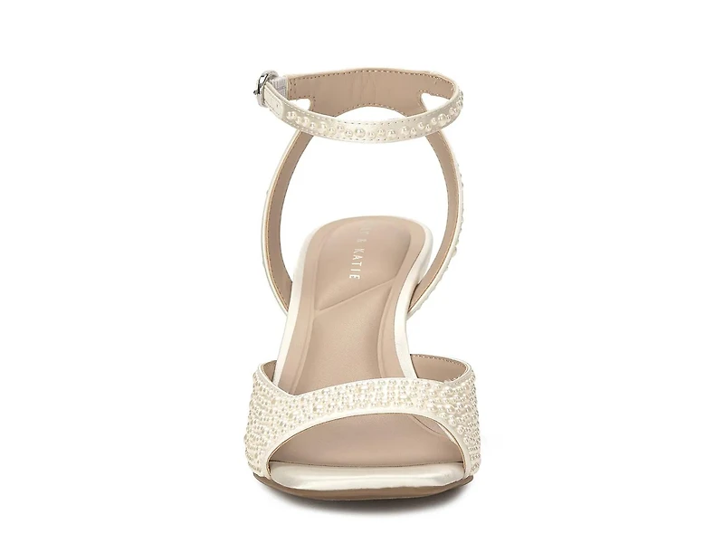 Ianna Sandal