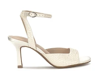 Ianna Sandal