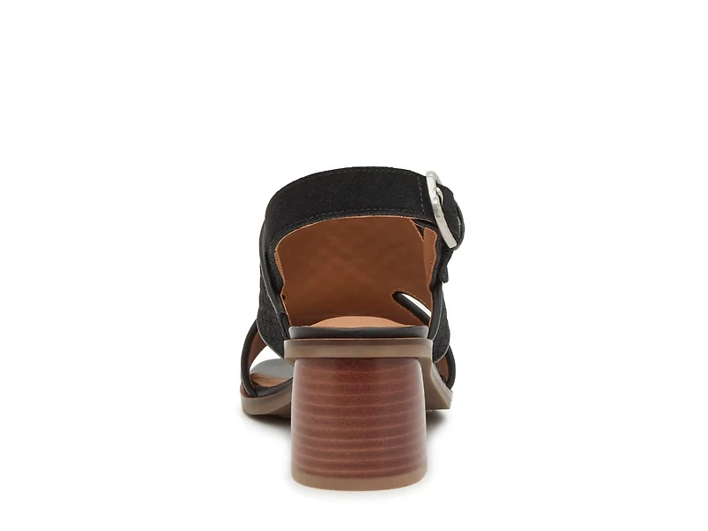 Madi Sandal