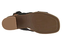Madi Sandal